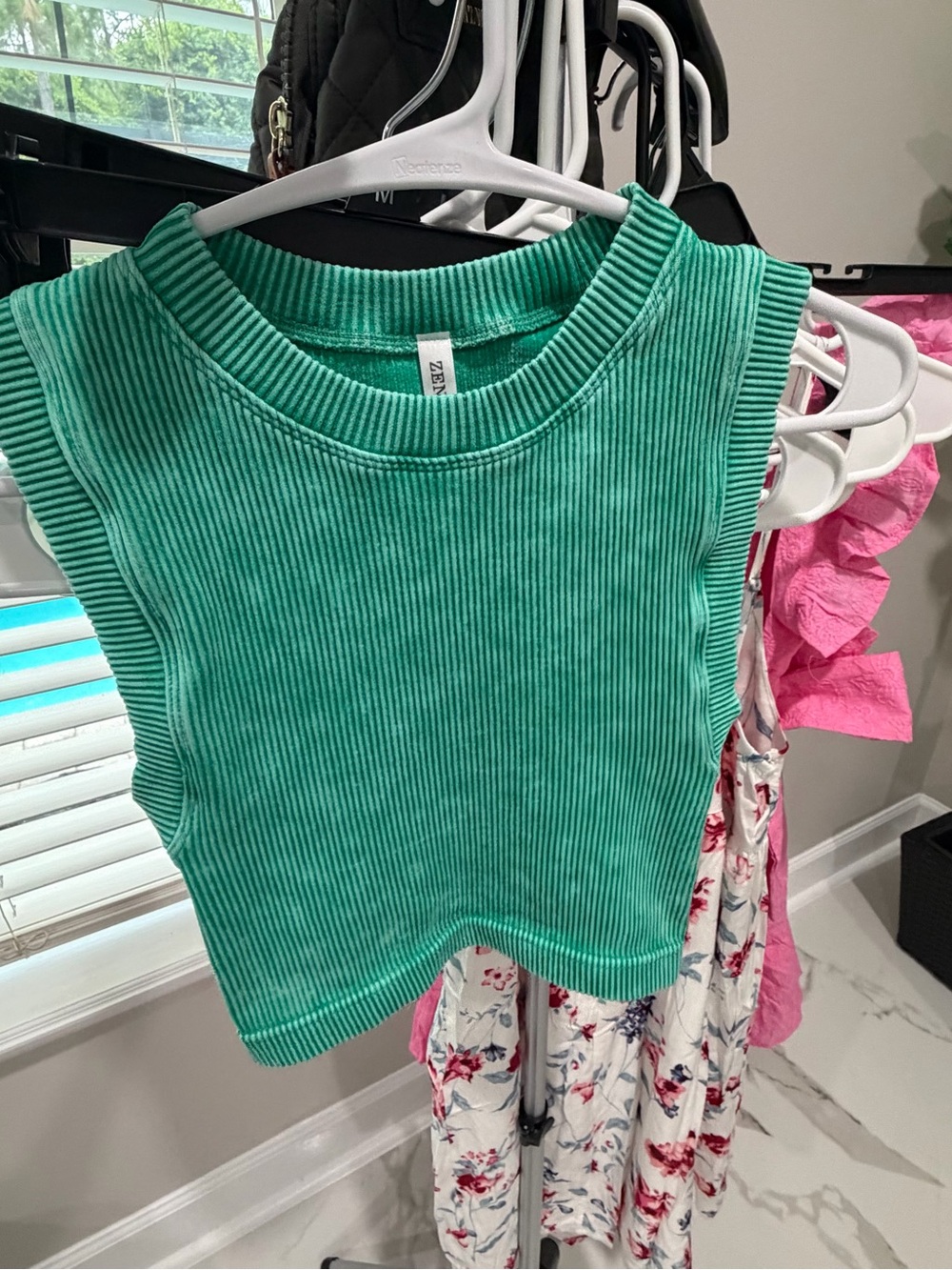 Zenana Outfitters Green Ribbed Crop Tank Top